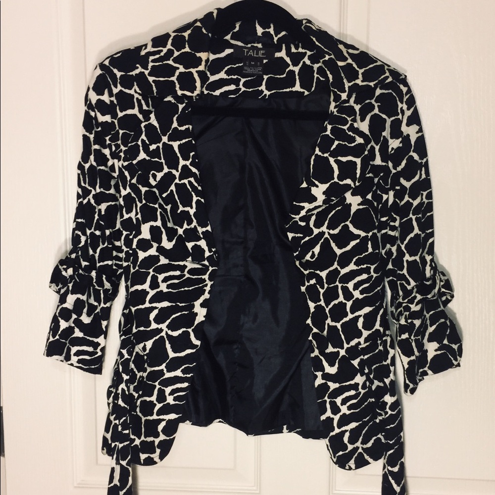 TALIE- Black & Off white Blazer/Jacket- Medium